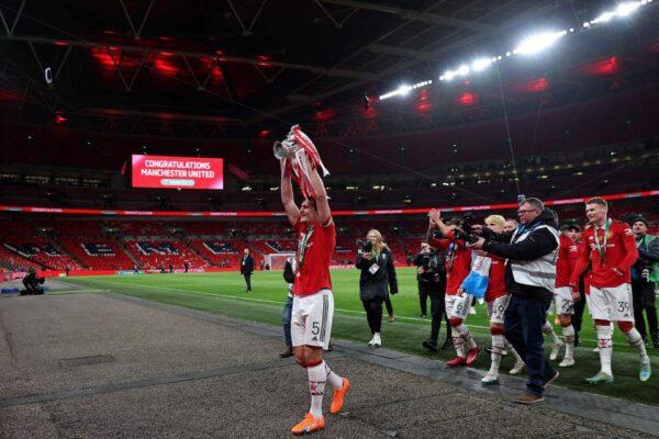 MAGUIRE TIDAK MERUNGUT JADI PEMAIN SIMPANAN