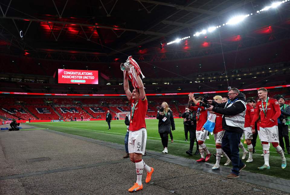 MAGUIRE TIDAK MERUNGUT JADI PEMAIN SIMPANAN