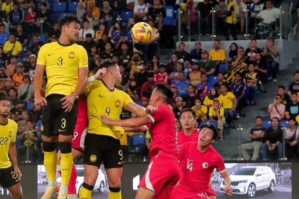 HARIMAU MALAYA TERUS MENGAUM