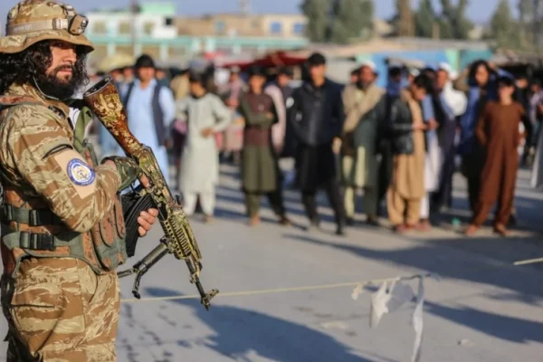 TALIBAN BUNUH DALANG DAESH SERANG LAPANGAN TERBANG KABUL