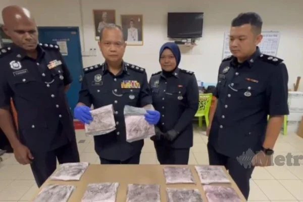 PENGANTIN BAHARU KANTOI CUBA EDAR 9.268 KG HEROIN