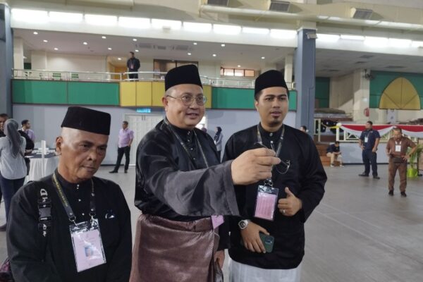 ” Saya tidak serik”-IZAT BUKHARY CALON BEBAS DUN KOTA LAMA.