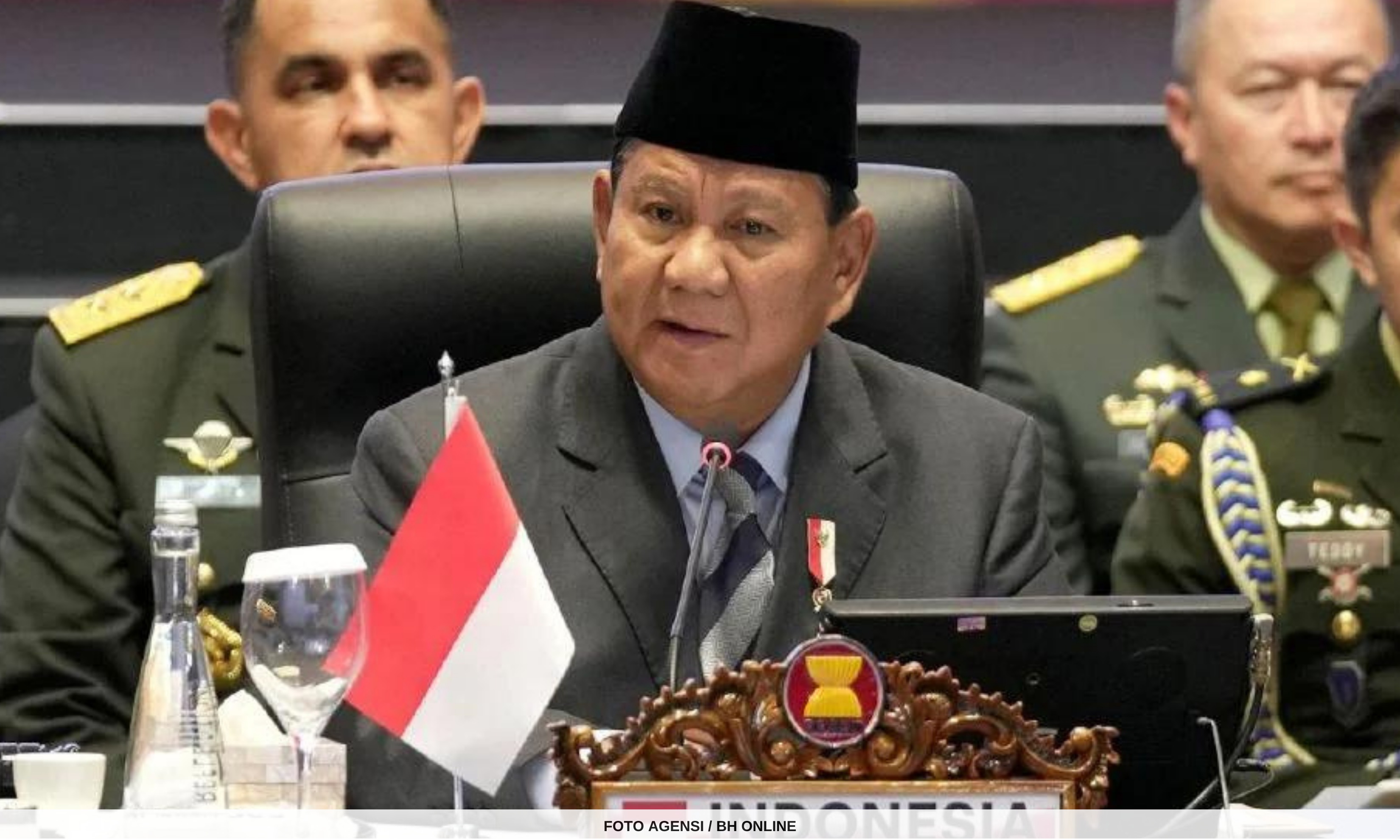 MENTERI PERTAHANAN PRABOWO DAHULUI SAINGAN CALON PRESIDEN INDONESIA