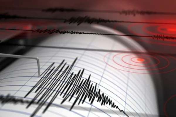 GEMPA BUMI KUAT DI LUAR WILAYAH PANTAI BARAT AS