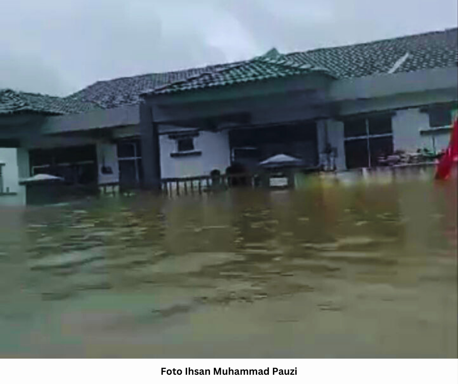 PENDUDUK TAMAN WIRAJAYA SIAP SIAGA HADAP BANJIR